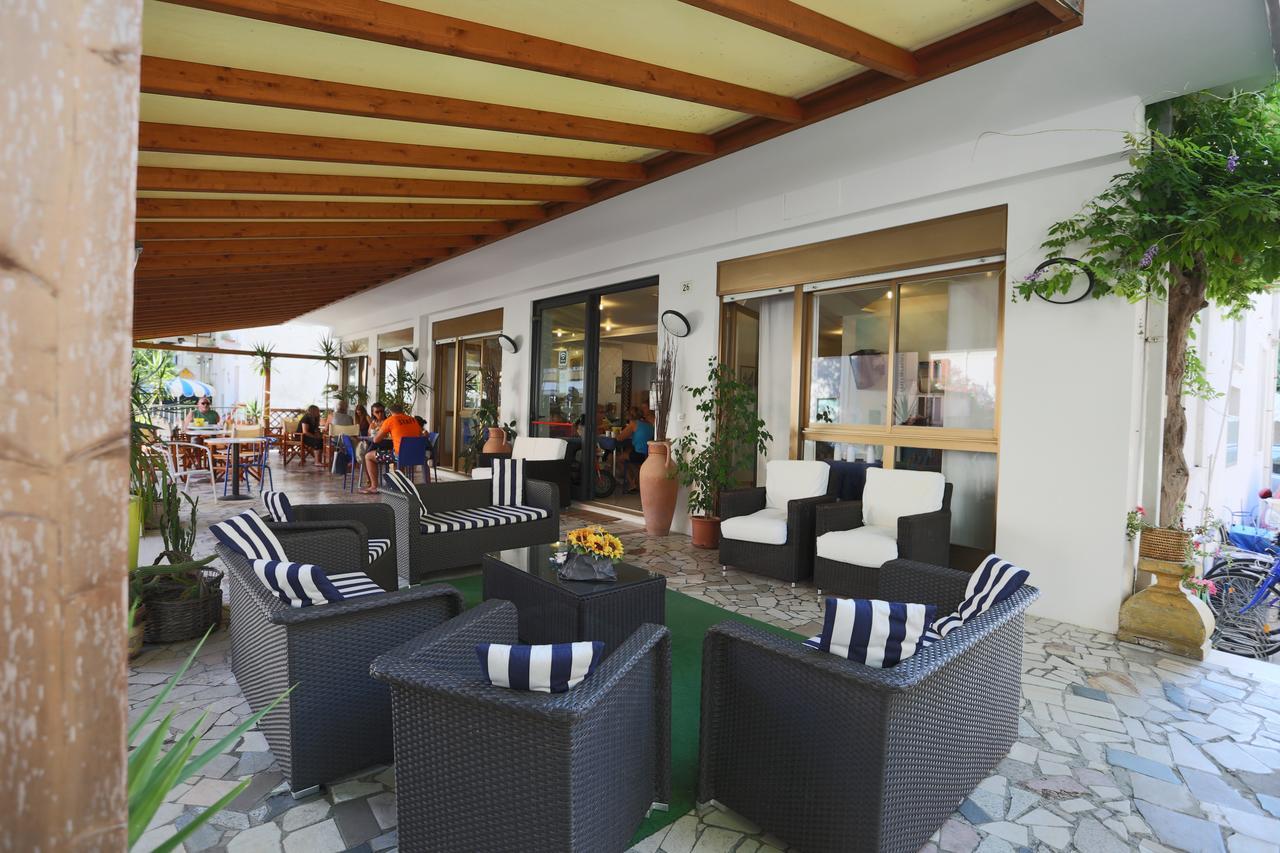 Hotel Domus Mea Cattolica Ngoại thất bức ảnh