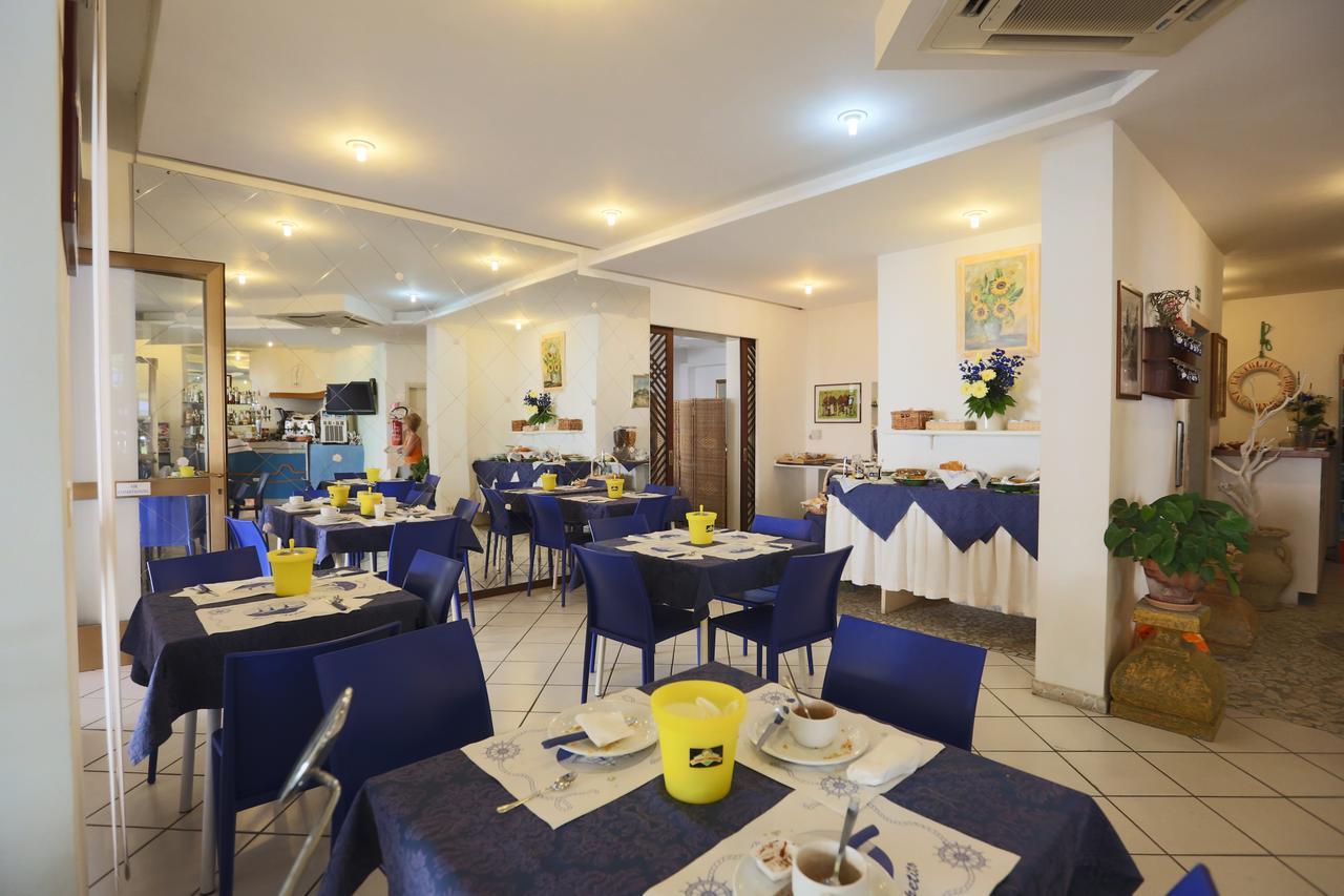 Hotel Domus Mea Cattolica Ngoại thất bức ảnh