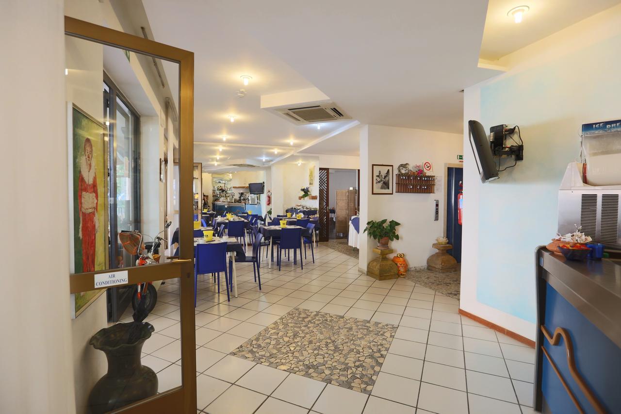 Hotel Domus Mea Cattolica Ngoại thất bức ảnh